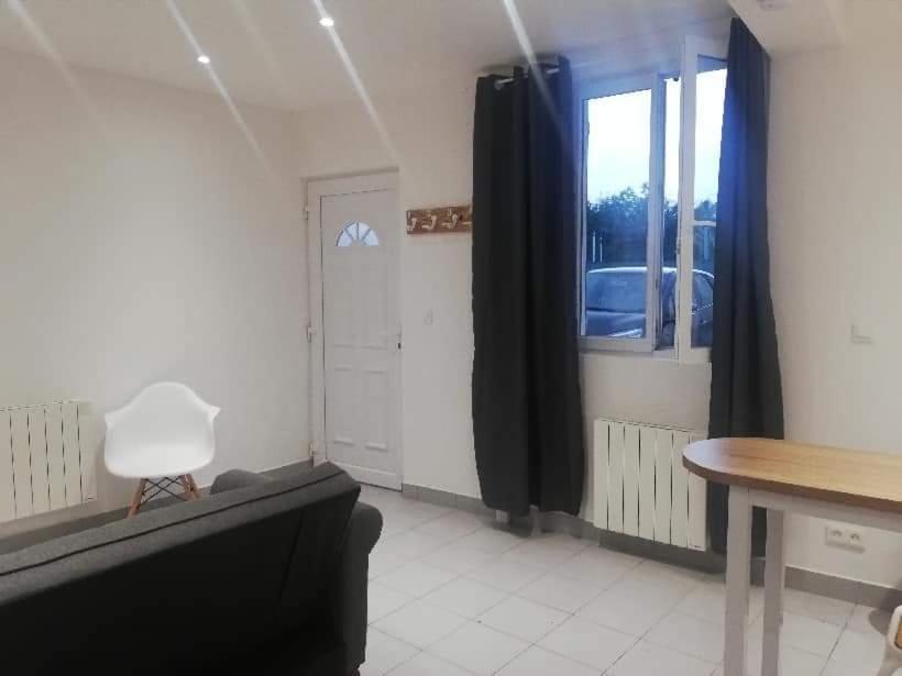 Joli Studio En Centre Ville Faremoutiers 외부 사진
