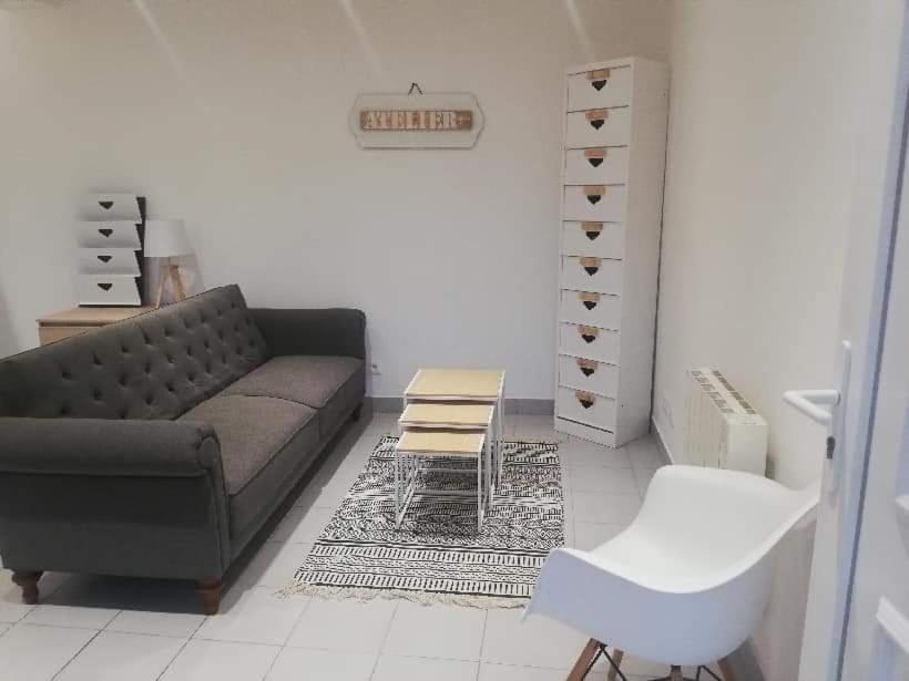 Joli Studio En Centre Ville Faremoutiers 외부 사진